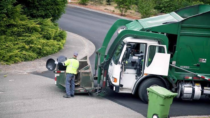 How-Waste-Management-Fleet-Tracking-Streamlines-Operations-Reduces-Costs